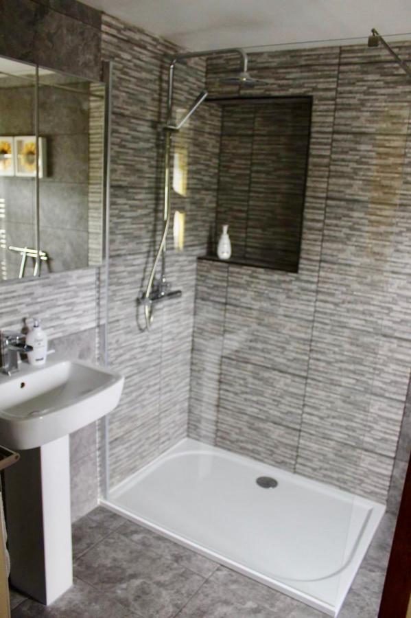 The Sun B&B Rooms Winforton Экстерьер фото